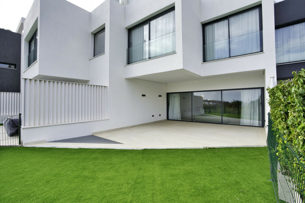Semi-Detached House Estepona Málaga - image 26
