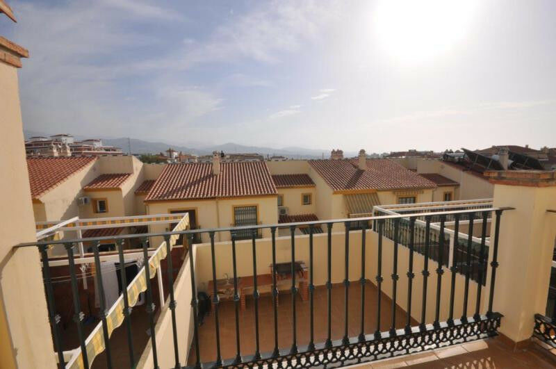 Townhouse Torre del Mar Málaga - image 26