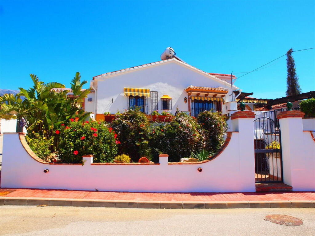 Detached Villa Viñuela Málaga - image 26