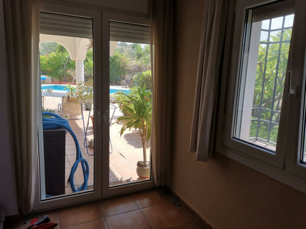 Detached Villa La Viñuela Málaga - image 26