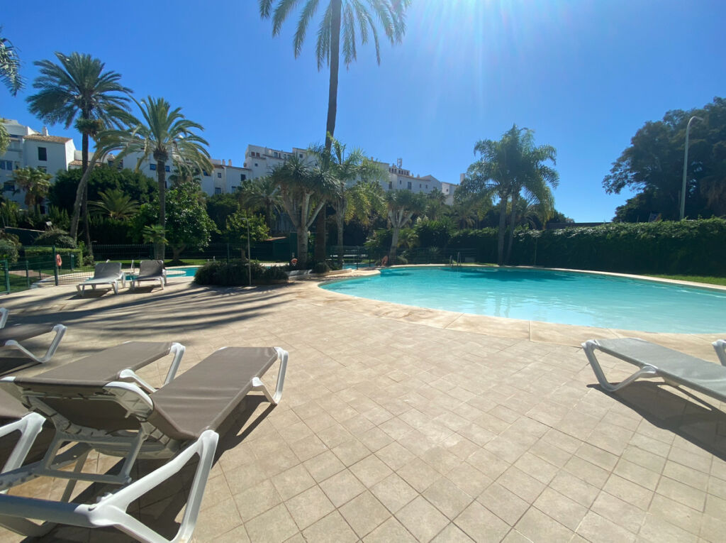 Middle Floor Apartment Puerto Banús Málaga - image 27