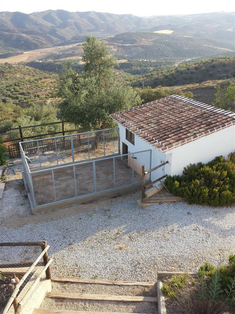 Detached Villa Riogordo Málaga - image 27