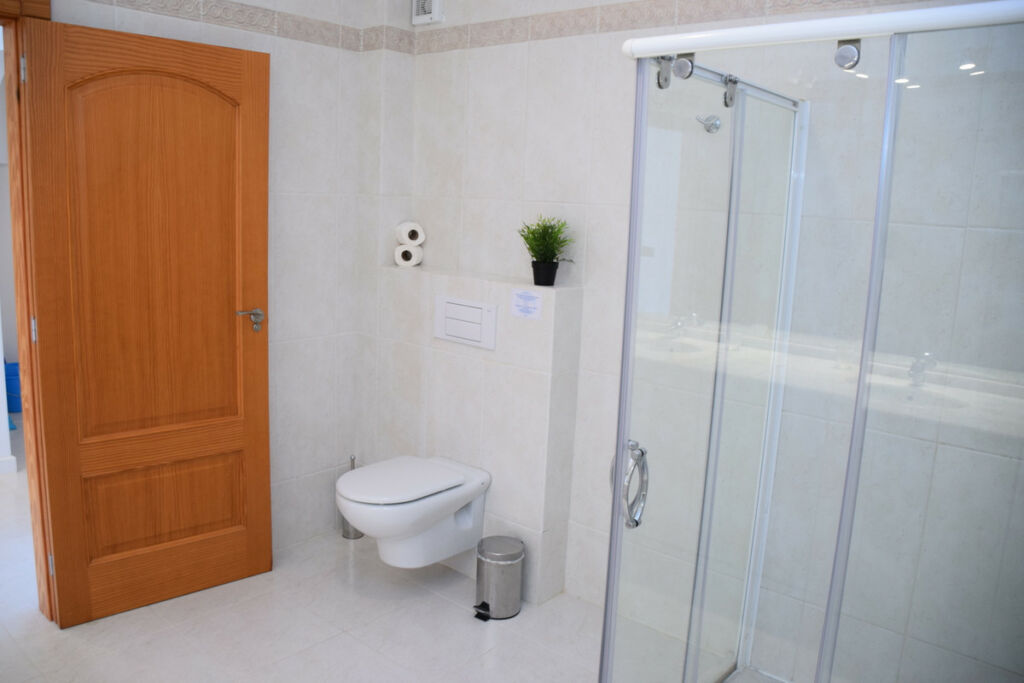 Ground Floor Apartment La Fustera Alicante - image 27