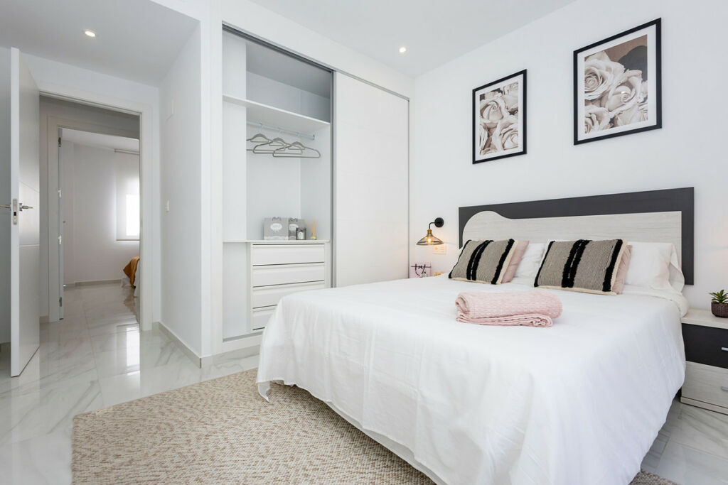 Middle Floor Apartment Jacarilla Alicante - image 28