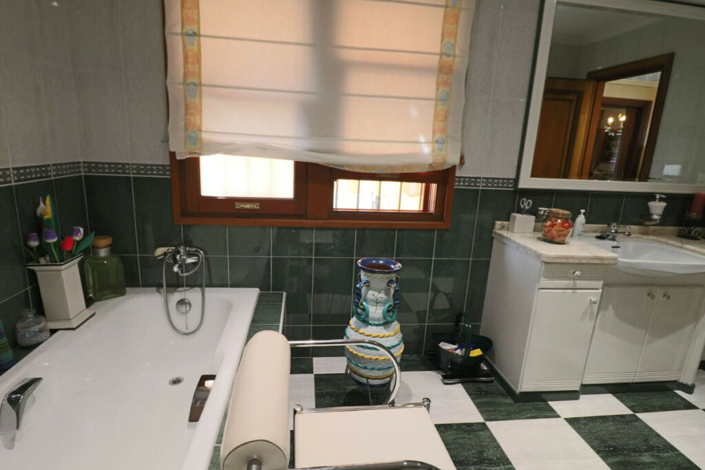 Detached Villa La Nucia Alicante - image 28