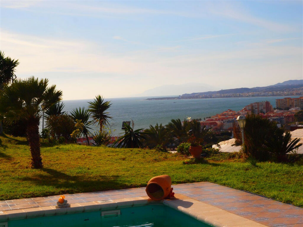 Detached Villa Mezquitilla Málaga - image 28