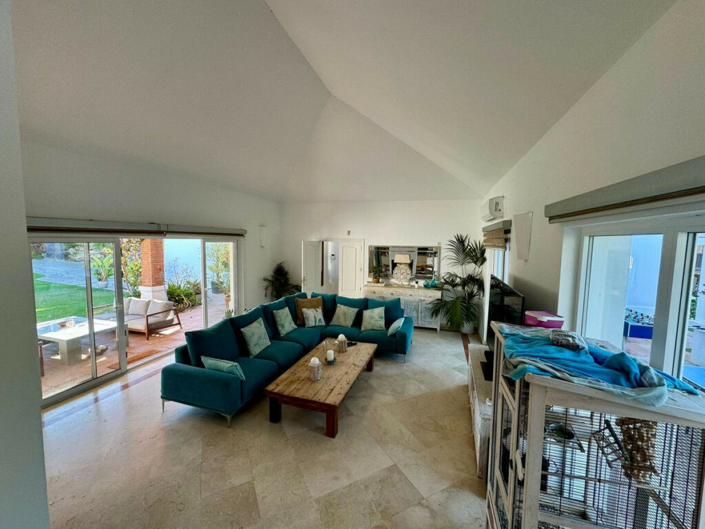 Detached Villa Sotogrande Costa Cádiz - image 29