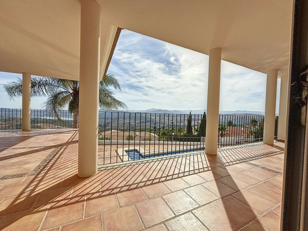 Detached Villa Periana Málaga - image 29