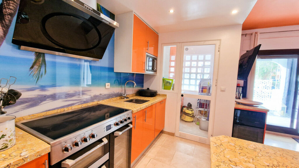 Ground Floor Apartment La Duquesa Málaga - image 3