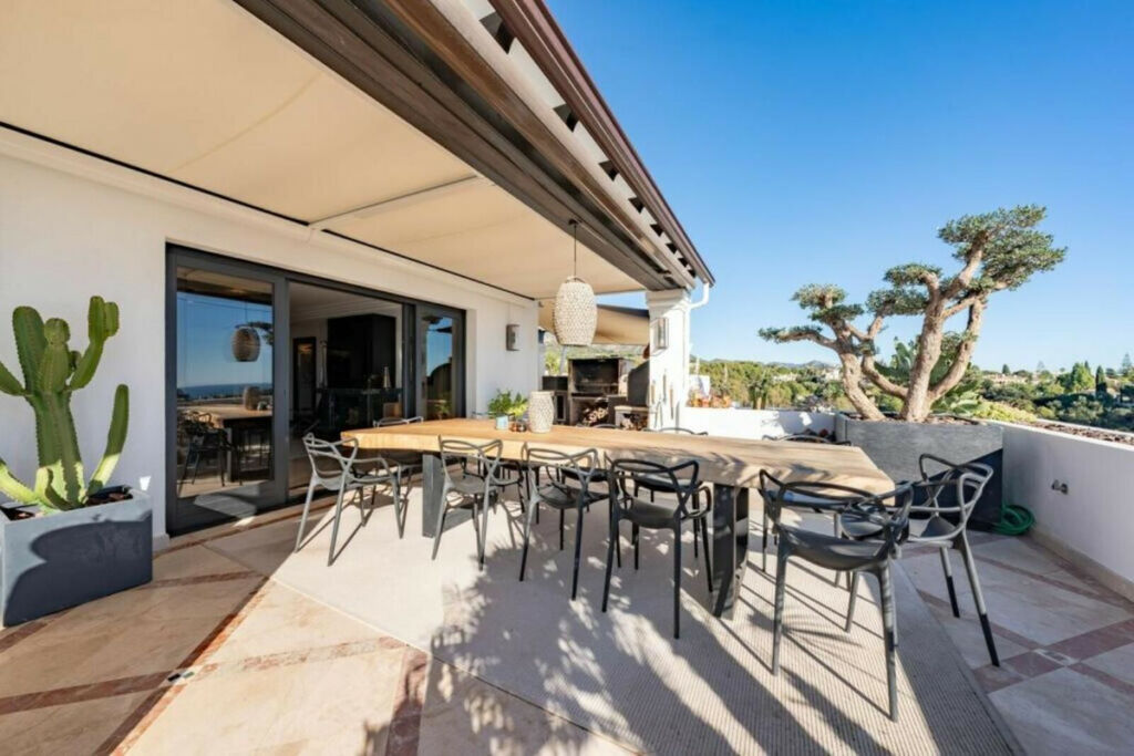 Penthouse Sierra Blanca Málaga - image 3