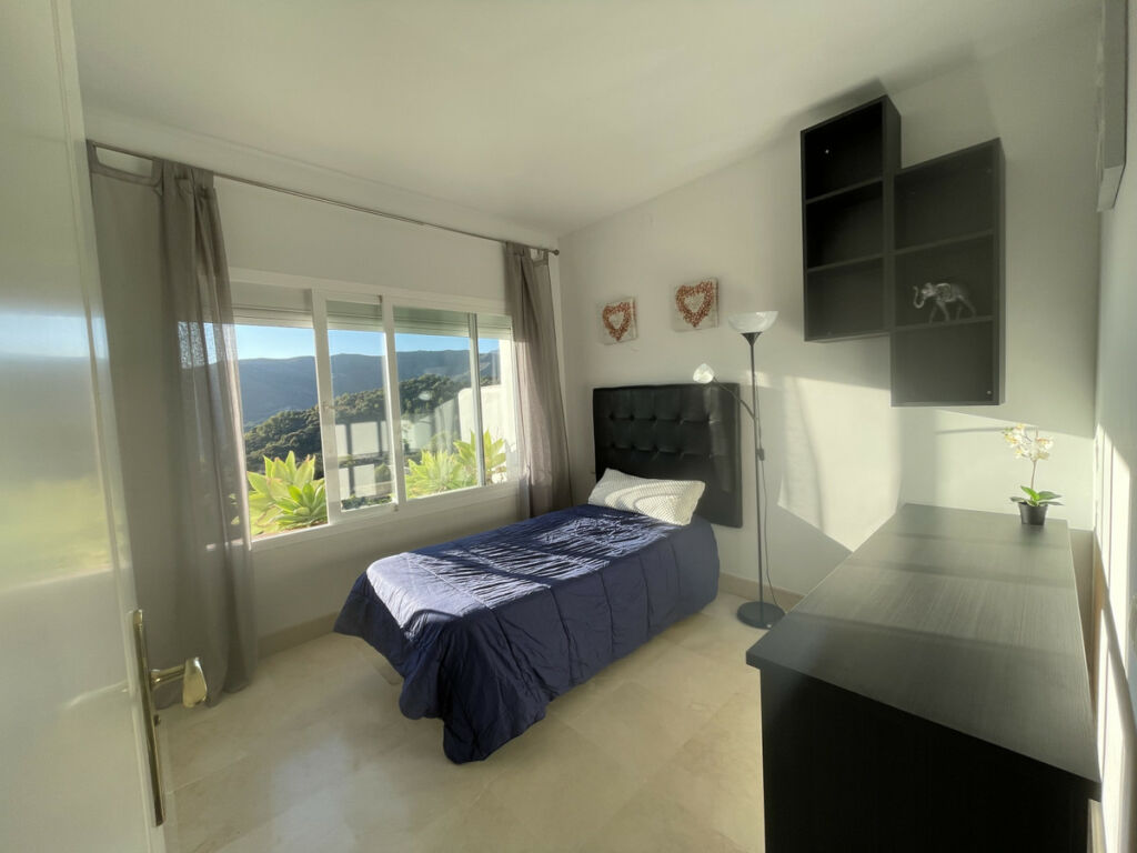 Townhouse Istán Málaga - image 3