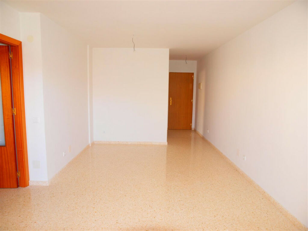 Middle Floor Apartment Algarrobo Málaga - image 3