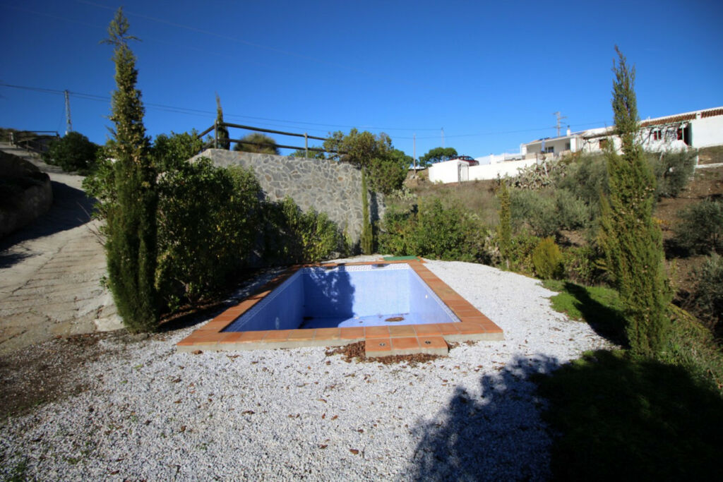 Detached Villa Cómpeta Málaga - image 3