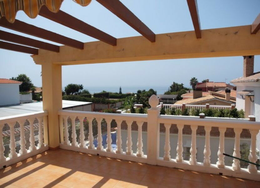 Detached Villa Benajarafe Málaga - image 3
