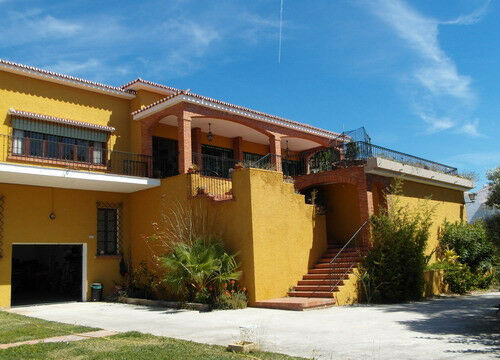 Detached Villa Benajarafe Málaga - image 3