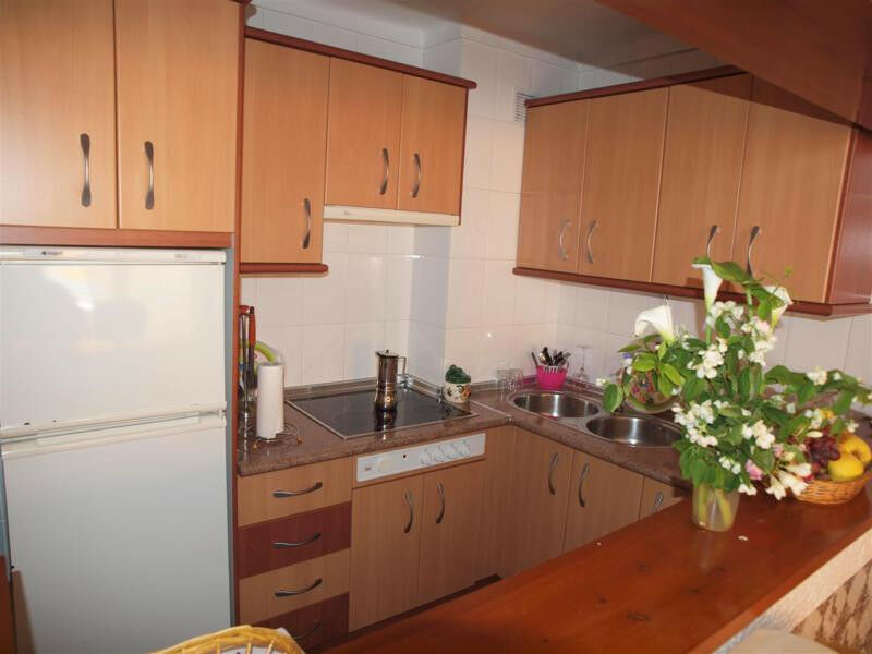 Middle Floor Apartment Caleta de Vélez Málaga - image 3