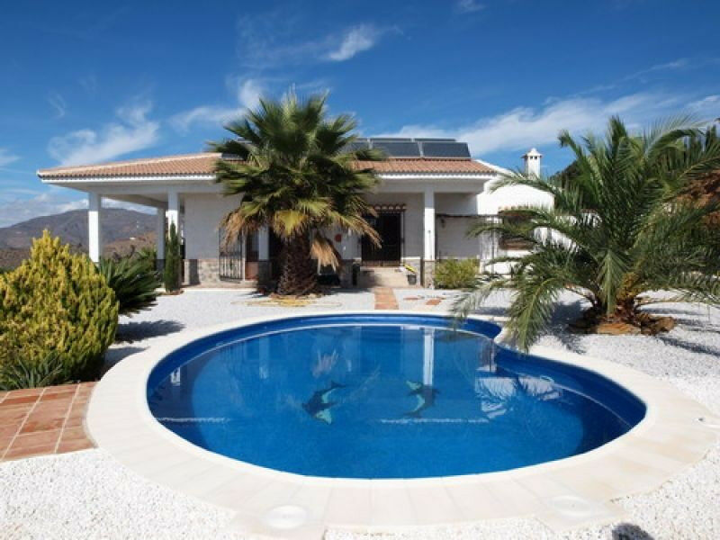 Detached Villa Moclinejo Málaga - image 3