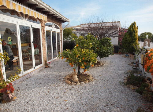 Detached Villa Viñuela Málaga - image 3