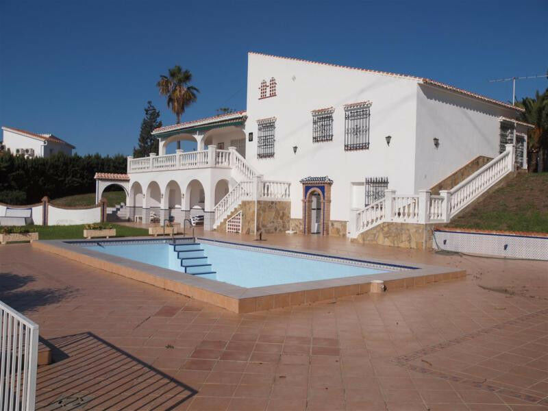 Detached Villa Caleta de Vélez Málaga - image 3