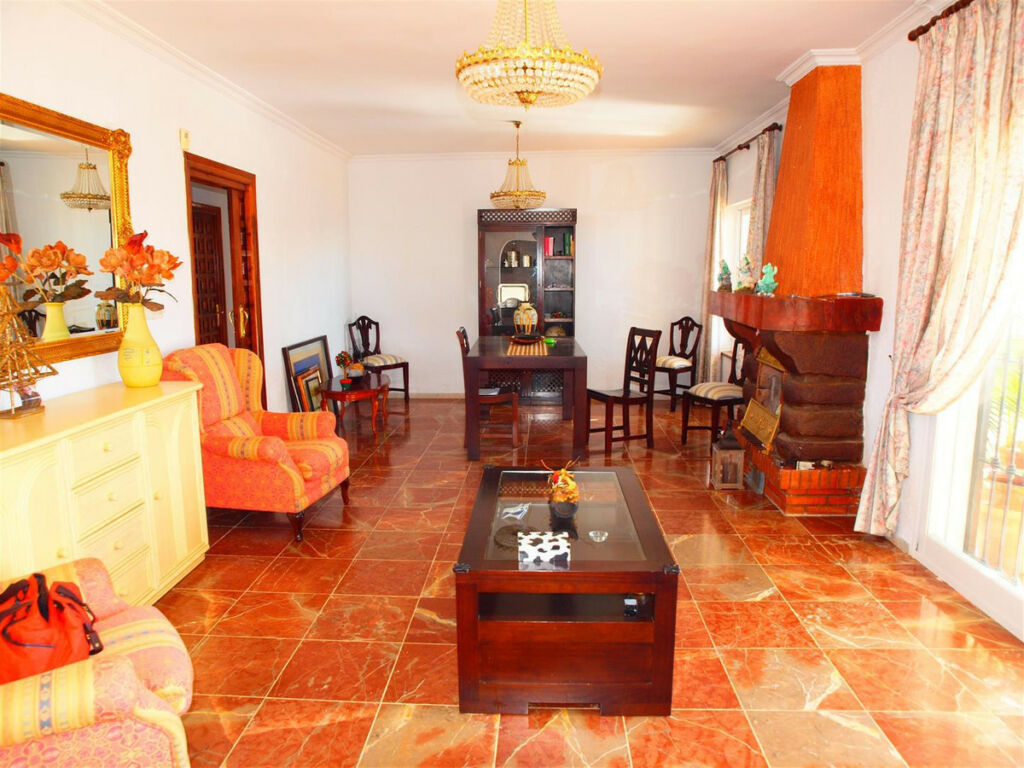 Detached Villa Caleta de Vélez Málaga - image 3