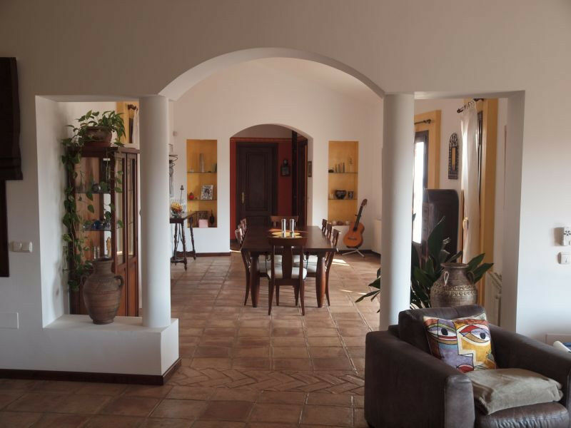 Detached Villa La Viñuela Málaga - image 3