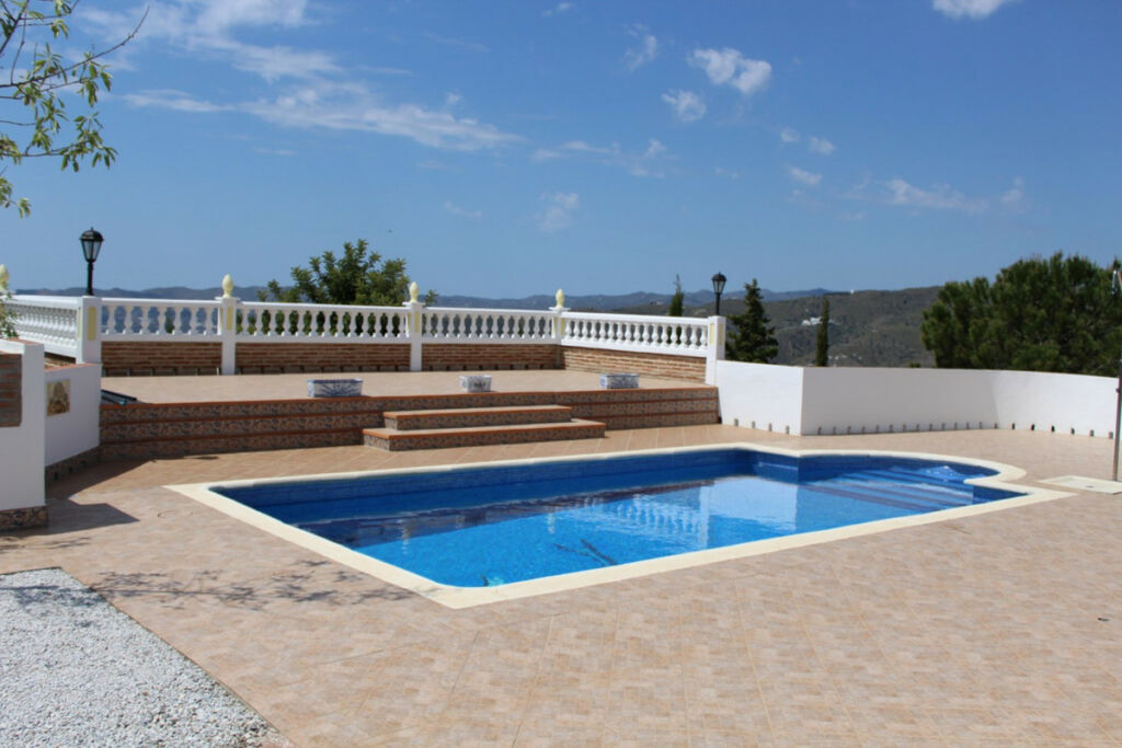 Finca - Cortijo Alcaucín Málaga - image 3