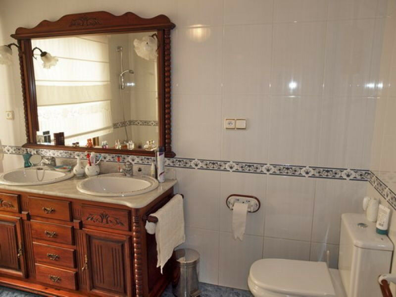 Detached Villa Benajarafe Málaga - image 3