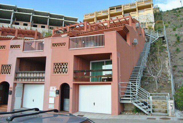 Townhouse Torrox Málaga - image 3