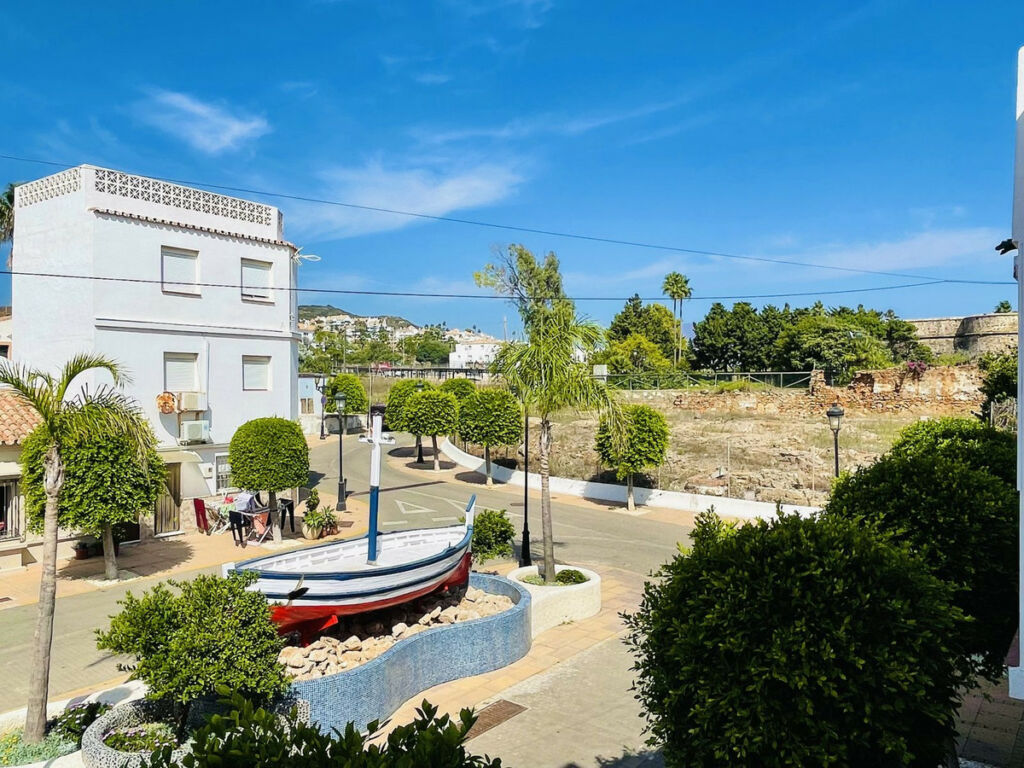 Semi-Detached House La Duquesa Málaga - image 3
