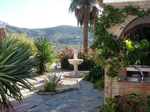 Detached Villa Viñuela Málaga - image 3
