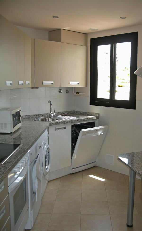 Middle Floor Apartment Torrox Málaga - image 3