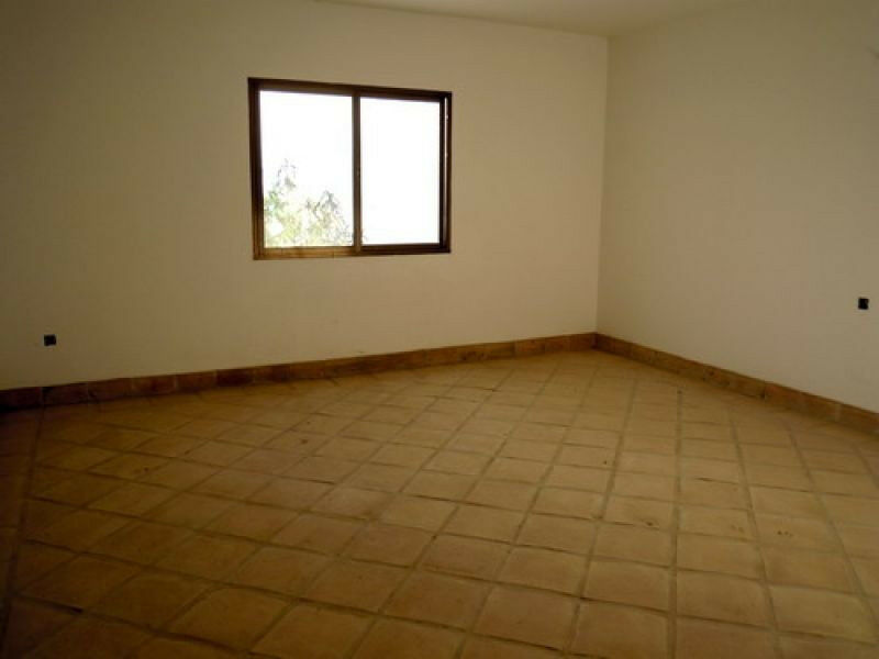 Detached Villa Los Romanes Málaga - image 3