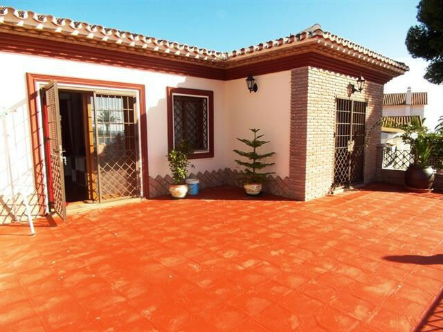 Detached Villa Caleta de Vélez Málaga - image 3