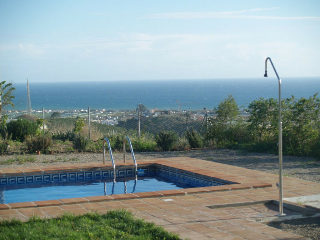 Detached Villa Almayate Málaga - image 3