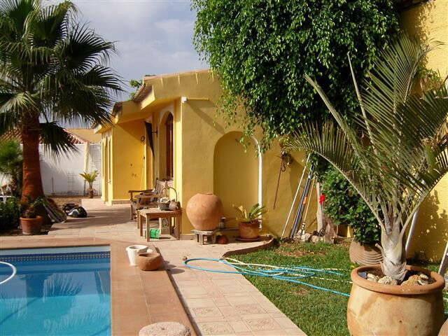 Detached Villa Benajarafe Málaga - image 3