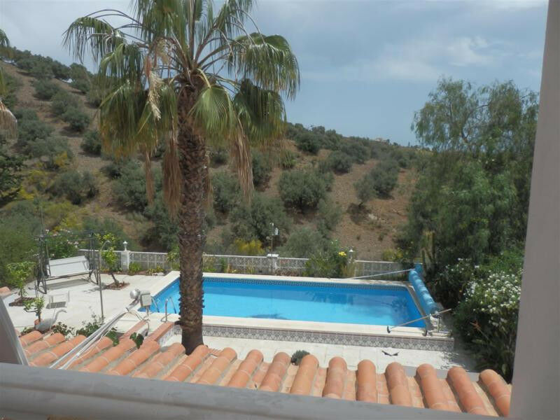Detached Villa Chilches Málaga - image 3