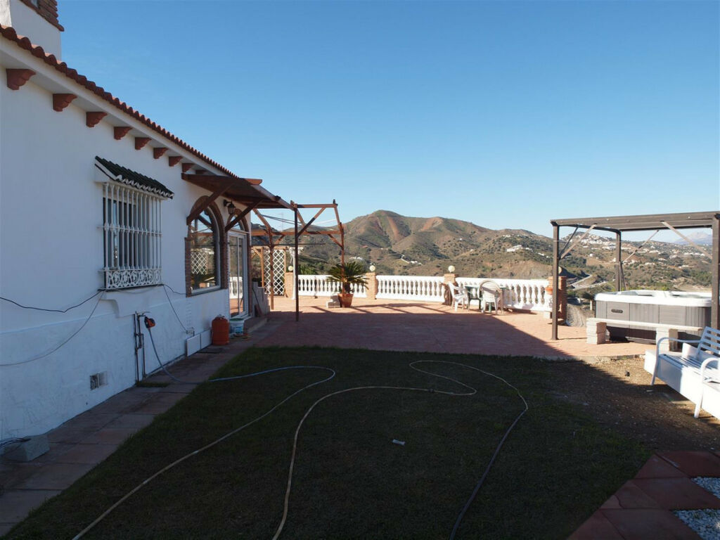 Finca - Cortijo Viñuela Málaga - image 3