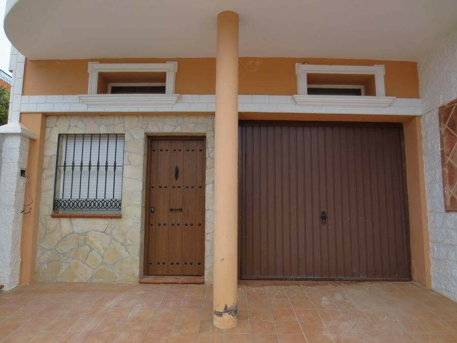Townhouse Benajarafe Málaga - image 3