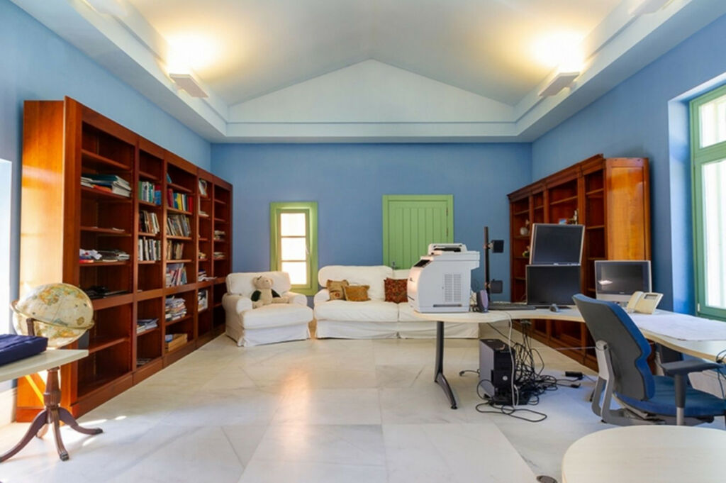 Detached Villa Sotogrande Alto Cádiz - image 3