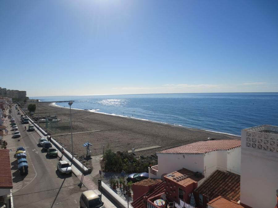 Penthouse Caleta de Vélez Málaga - image 3