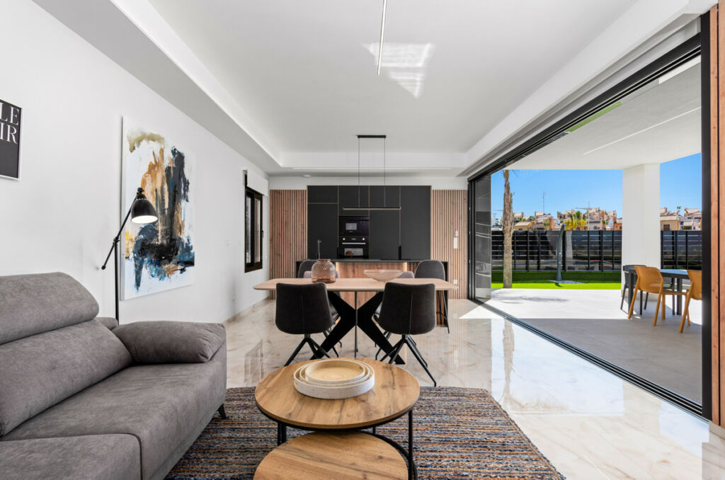 Detached Villa Algorfa Alicante - image 3