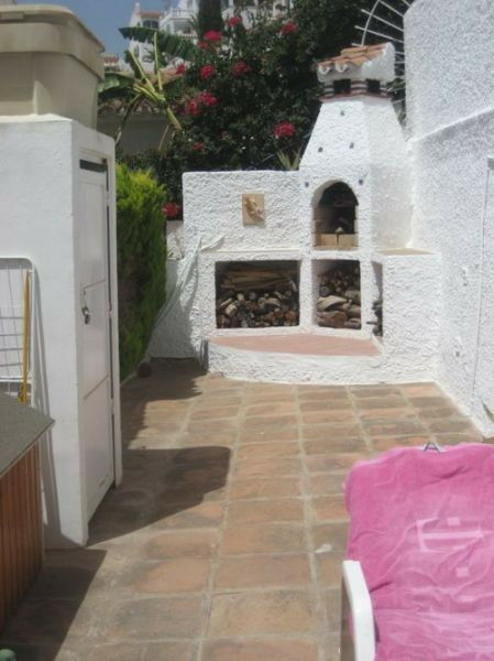 Detached Villa Benajarafe Málaga - image 3