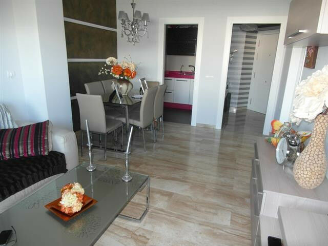 Middle Floor Apartment Torre del Mar Málaga - image 3