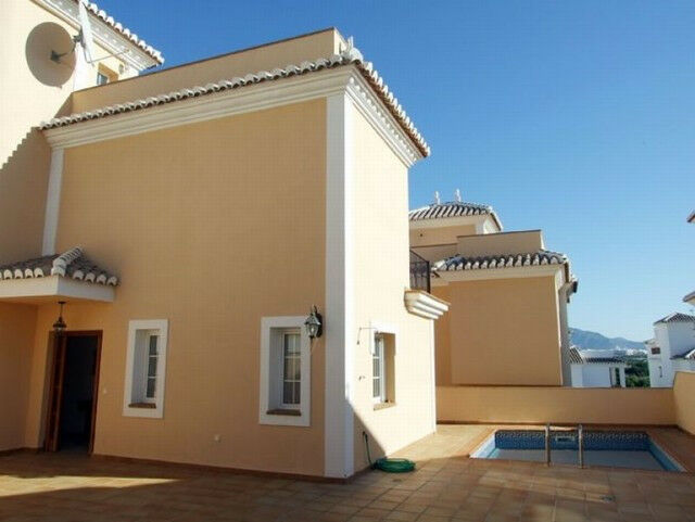 Detached Villa Nerja Málaga - image 3