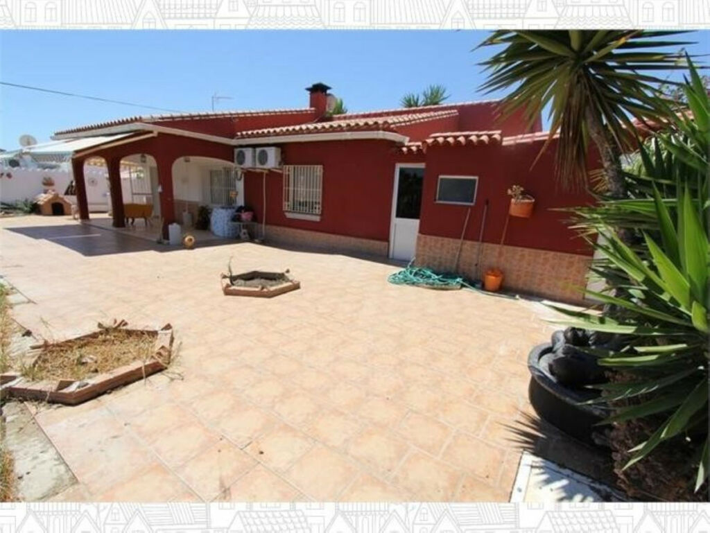 Detached Villa Almayate Málaga - image 3