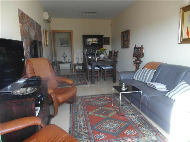 Middle Floor Apartment Caleta de Vélez Málaga - image 3