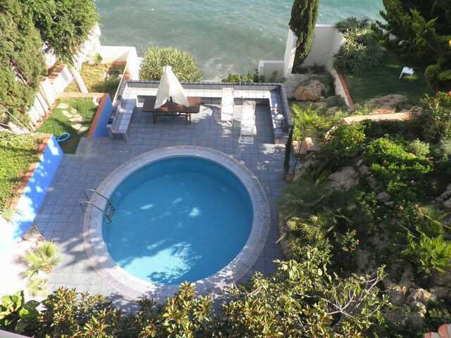 Detached Villa Rincón de la Victoria Málaga - image 3