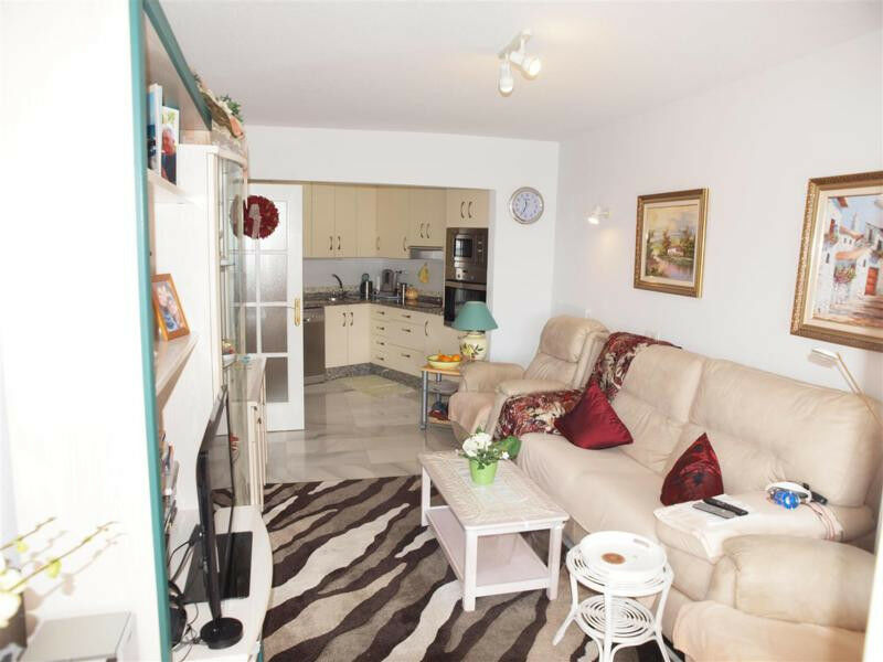 Middle Floor Apartment Torrox Málaga - image 3