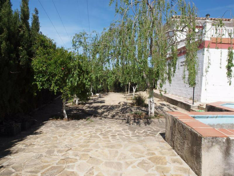Detached Villa Mezquitilla Málaga - image 3