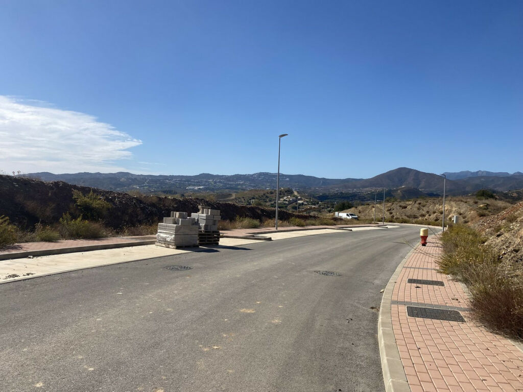 Residential Plot Mijas Costa Málaga - image 3